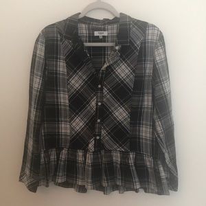 Kensie Plaid blouse with ruffle hem